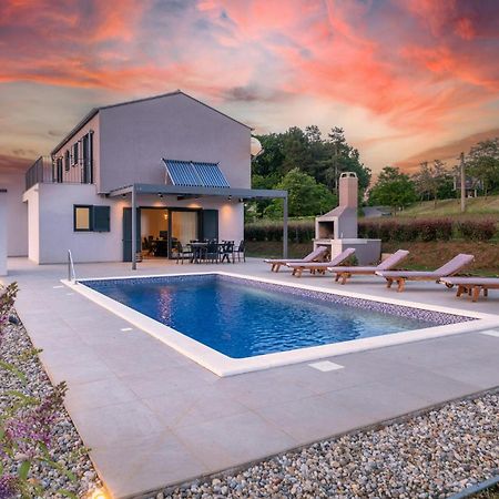 Stunning Home In Barban With Wifi Exterior photo