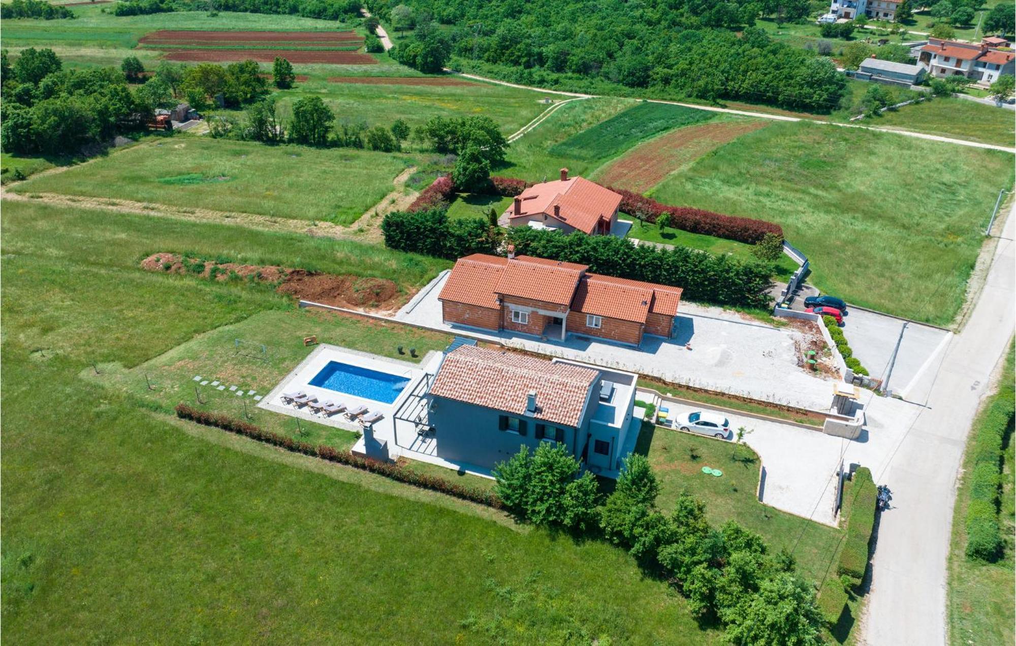 Stunning Home In Barban With Wifi Exterior photo
